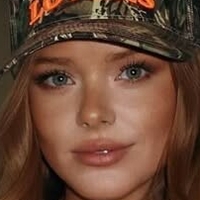Abigail Cowan Naakt