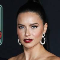 Adriana Lima Naakt
