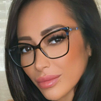 Adriana Meran Naakt
