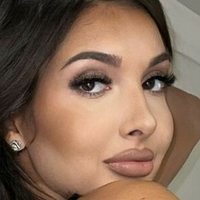 Adriannalinnaa Naakt