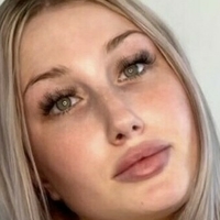 Aimee Niamh Wallace Naakt