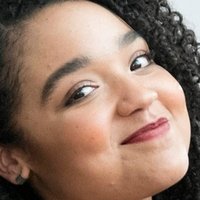 Aisha Dee Naakt