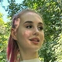 Alexa Lungu Naakt
