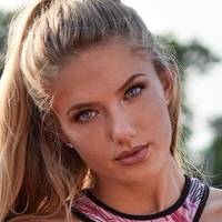 Alica Schmidt Naakt