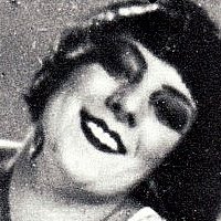 Alice Prin Naakt