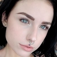 Alora Li Naakt