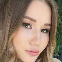 Amalia Davis Naakt