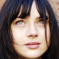 Amanda Ryan Naakt