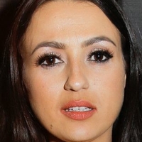 Amel Rachedi Naakt