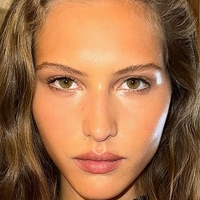 Angelina Kendall Naakt