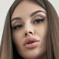 Anisa Kiss Naakt