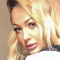 Anita Latifi Naakt
