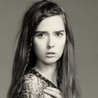 Ann Ward Naakt