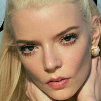 Anya Taylor Naakt