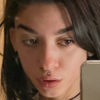 April Stoned Naakt