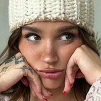 Ariel Danyluk Naakt