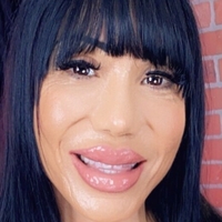 avadevinefree Naakt
