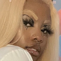 baezy Naakt