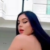 Bella Angel Dezoitou Naakt