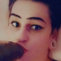 biggerplease Naakt