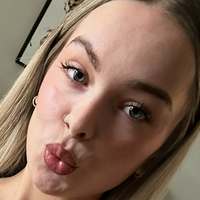 Blondebaddee Naakt