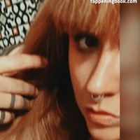 Boozetard Leah Naakt