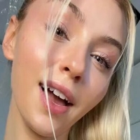 Brittney Lefevre Naakt