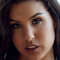 Bruna Redecker Naakt