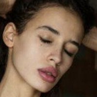 Brunettedoll Naakt