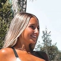 BustyAna Naakt