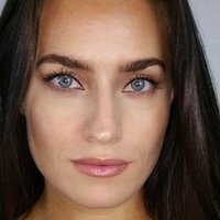 Caitlin Leahy Naakt