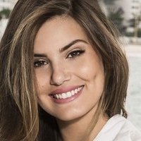Camila Queiroz Naakt