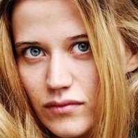 Camille Dombrowsky Naakt