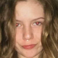 Caroline S Naakt