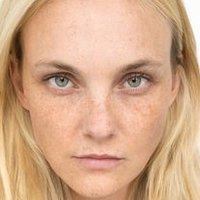 Caroline Trentini Naakt