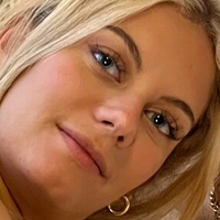 Charlotte Cruise Naakt