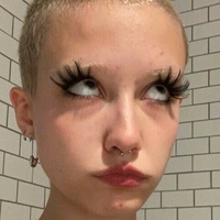 Chloe Moriondo Naakt