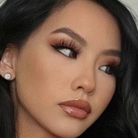 Christy Nguyen Naakt