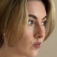 Clara Tubo Naakt