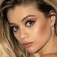Coral Gonzalez Naakt