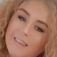 Curvy Abbii Naakt
