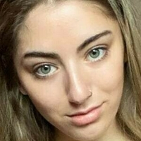 Davyna Naakt