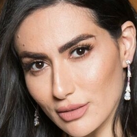 Diala Makki Naakt