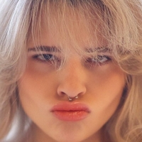 Dollshir Naakt