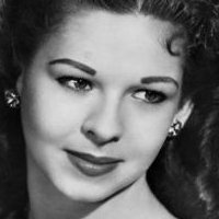 Dolly Sharp Naakt