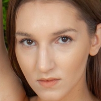 Elena Parkov Naakt