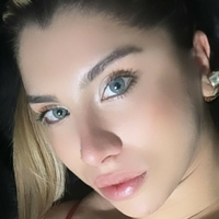 Elif Karaarslan Naakt