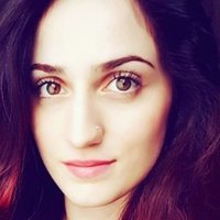 Elif Khan Naakt