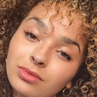 Ella Eyre Naakt