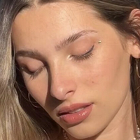 Ella Netzer Naakt